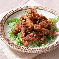 炭火焼きせせりの唐揚げ/手羽先魚醤焼き 4本