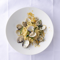 ハマグリと宮崎県産からすみのアーリオ・オーリオ スパゲッティ