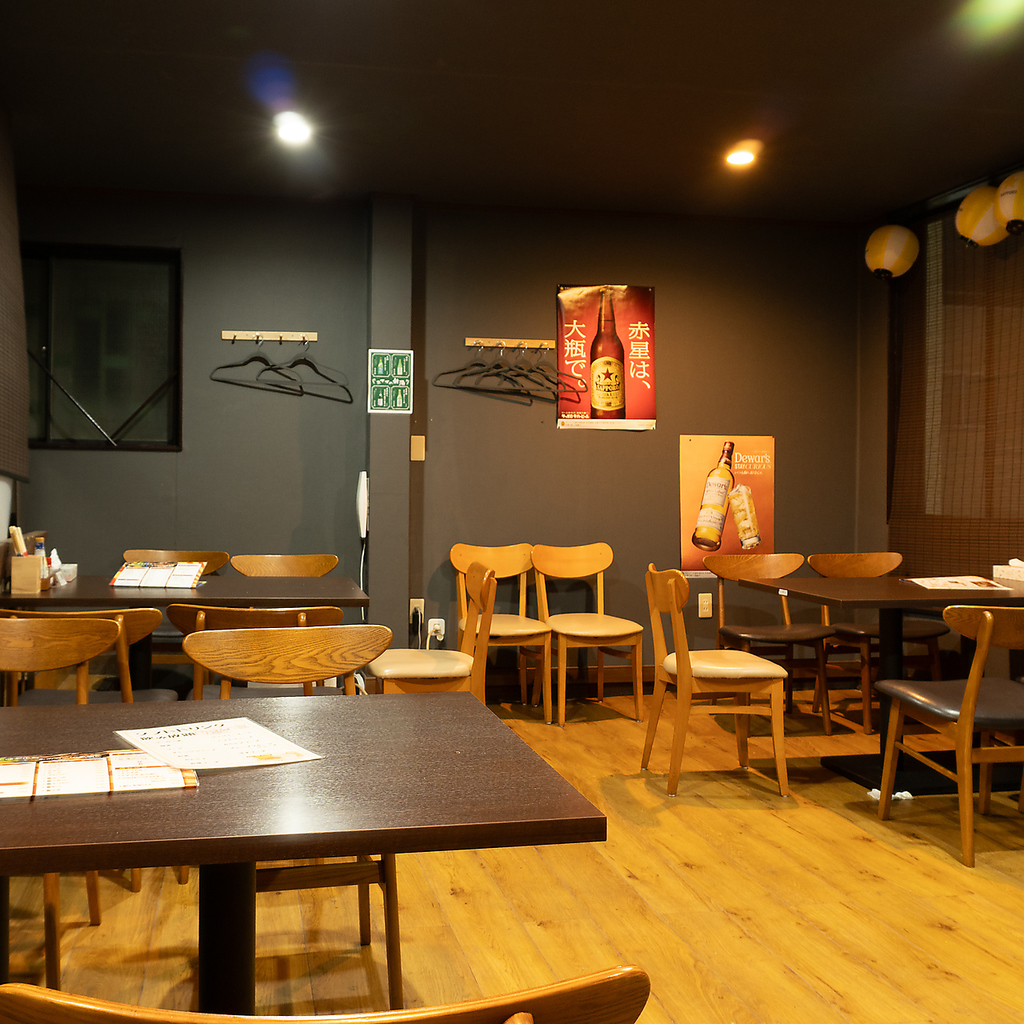 当店は広々空間の3階建て！1つのフロア毎の貸切も可能で、少人数利用も◎各種宴会のご予約も大歓迎♪