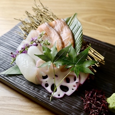 お造り盛合わせ　3種