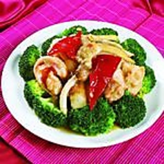 カニ味噌三種海鮮炒め/大エビと上海蟹の特製ソース炒め