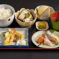 ランチも夜も営業してます！昼飲み大歓迎！