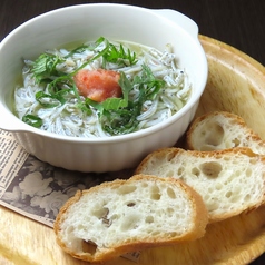 シラスと明太子のアヒージョ