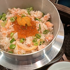いくらと蟹のご褒美釜飯ご飯