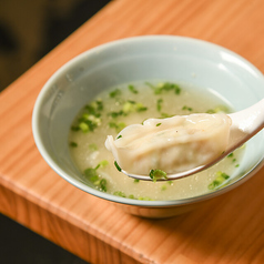 鶏白湯スープ餃子