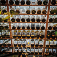 【ソムリエが厳選】世界各地から集めた希少なワイン体験