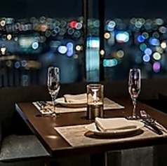 The Living Room with SKY BAR 三井ガーデンホテル名古屋プレミア18F特集写真1