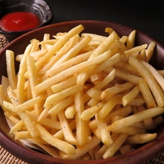 山盛りフライドポテト/ Tower of French Fries