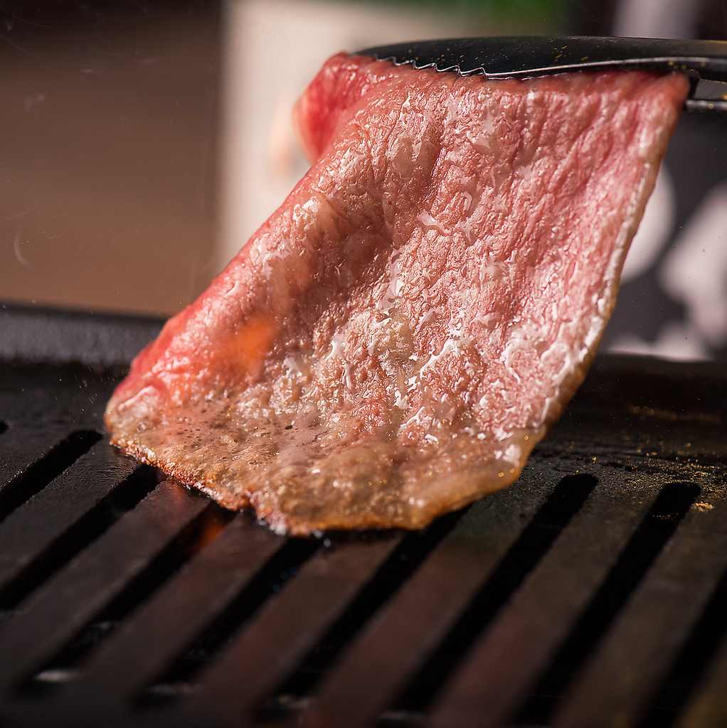 浸透熱で調理するため旨味成分が壊されません！爆発的な旨味、コクをご堪能ください♪