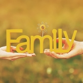 【お子様椅子ございます】年齢際限なく、乳幼児・ご就学前のお子様もご来店・お食事が可能です。お子様椅子でゆったり、ブッフェはお子様価格を設定しておりますのでご家族でのお食事にぴったりです。