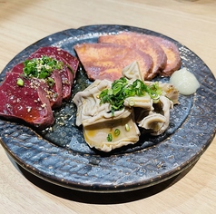 馬ホルモン刺し盛り