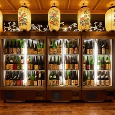 全国各地の焼酎や日本酒など、豊富な品揃え。