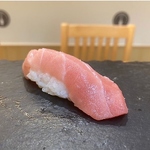 一品一品お好きなネタを注文できます