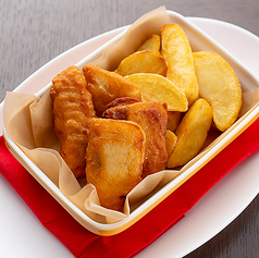 フィッシュ＆チップスタルタルソース添え