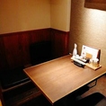 プライベート感あふれる個室空間で、ゆったりとした時間を。落ち着いたインテリアと快適な設備で、接待や記念日など特別なシーンにも最適です。