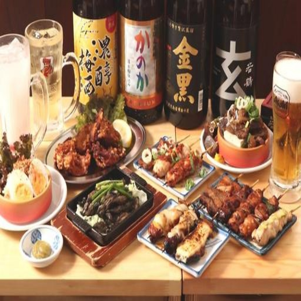 お仕事帰りの一杯に欠かせないキンキンの生ビール♪キレのある喉越しが焼き鳥の旨味を加速させます！