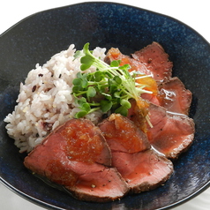 ローストビーフ丼・フル