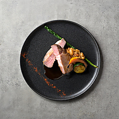 The Living Room with SKY BAR 三井ガーデンホテル名古屋プレミア18F特集写真1