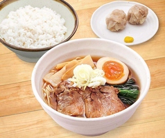炙り牛たんチャーシュー醤油らーめん定食