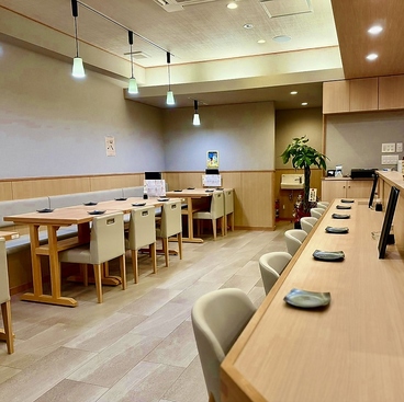 焼き鳥の郷土居酒屋 白龍の雰囲気1