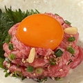 料理メニュー写真&nbsp;和牛炙りトロ卵黄添え