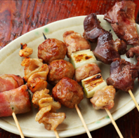 店内で串打ちしたこだわりの焼き鳥が美味しい！