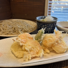 削りたて鰹節から引く香り高い濃い出汁