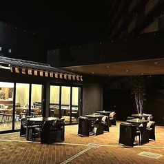 【テラス席6名様×2】心地よい風がわたるテラス席