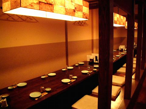 70名様までの大型宴会はもちちろん、2名様~・4名様~など少人数用個室も多数ご用意!!