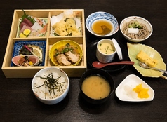 和料理つるのやのおすすめランチ1
