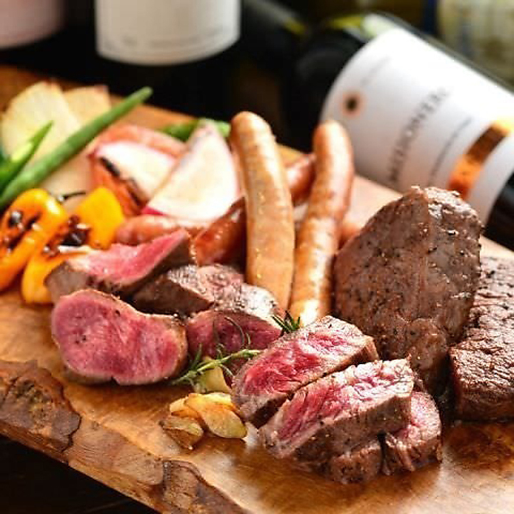 シュラスコステーキなどの肉料理を豊富にご用意！肉好き必見の贅沢な肉料理多数！