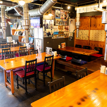 韓国料理 KOREAN KITCHEN 3匹の子豚 西院山ノ内店の雰囲気1