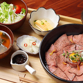 料理メニュー写真&nbsp;極上の丼ぶり 牛たんのローストビーフ丼