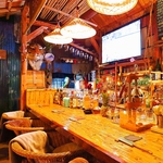 南国リゾート風の店内でアジア屋台風の美味しい料理とお酒が楽しめる！ノンアルコールもございます！