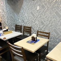 ME Restaurant And Karaoke ミーレストランアンドカラオケの雰囲気3