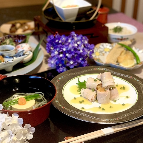 四季を楽しむ自慢のコース料理とワインソムリエのおすすめワインを堪能◎