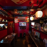 一階席奥にはテレビも付いており、スポーツ観戦で賑わっております♪