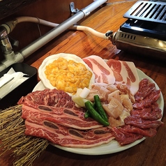 大衆焼肉酒場 仁の特集写真