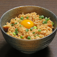 一度食べると癖になる 濃厚卵黄と一緒に食べるそぼろご飯の写真
