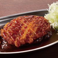 当店1番人気のロースカツ社長カレー