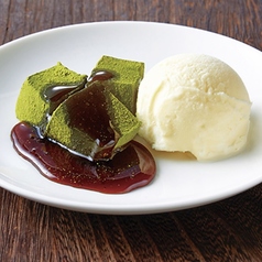 抹茶わらび餅とバニラアイス