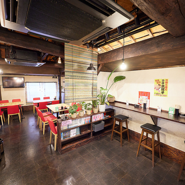 ぎょうざ本舗 李くん家 垂水駅前店の雰囲気1