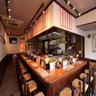 【特等席】職人の技を間近で愉しむ活気あるカウンター