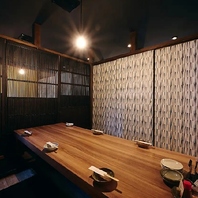 灯り灯る和の個室！