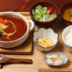 じっくり煮込んだ 牛たんシチュー定食