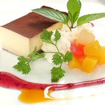 やっぱり最後はデザートで〆めたいですよね☆　日替わりデザート　380円～