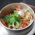 料理メニュー写真&nbsp;鶏五目釜飯