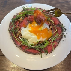 トリュフ香る自家製ローストビーフ丼