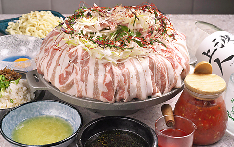 酒屋いずみや直営◎沖縄名産あぐー豚使用の料理×コスパ◎のドリンクメニュー♪