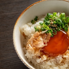 うなタレ卵黄ごはん